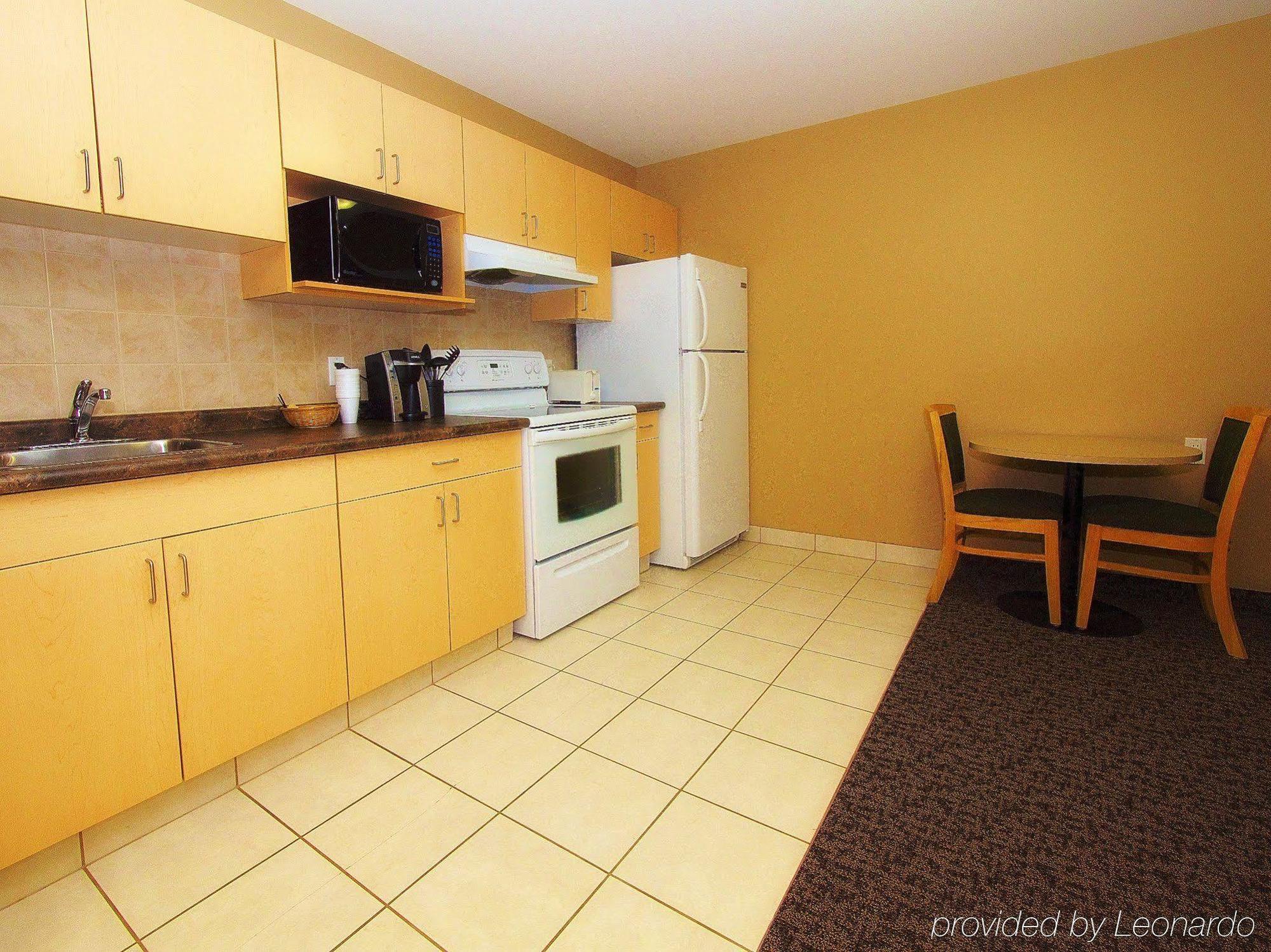 Bcminns - Fort Mcmurray - Rusty'S Ngoại thất bức ảnh